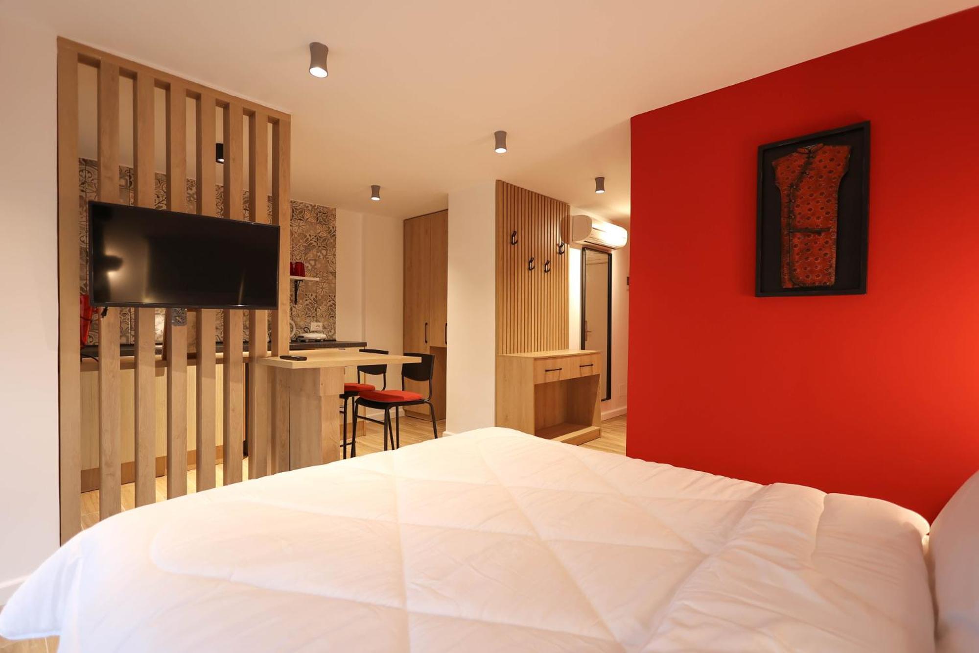 Grandstay Studios Durrës Esterno foto