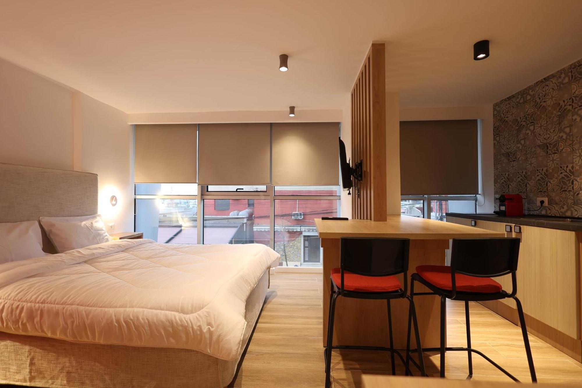 Grandstay Studios Durrës Esterno foto