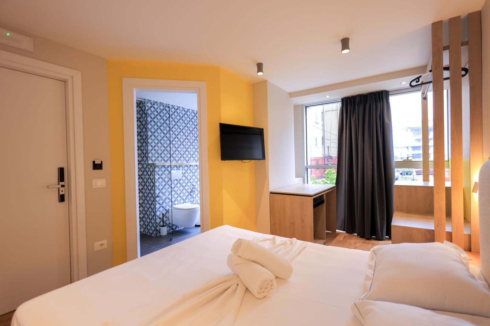 Grandstay Studios Durrës Esterno foto
