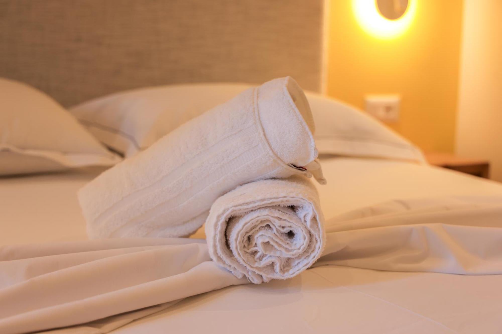 Grandstay Studios Durrës Esterno foto