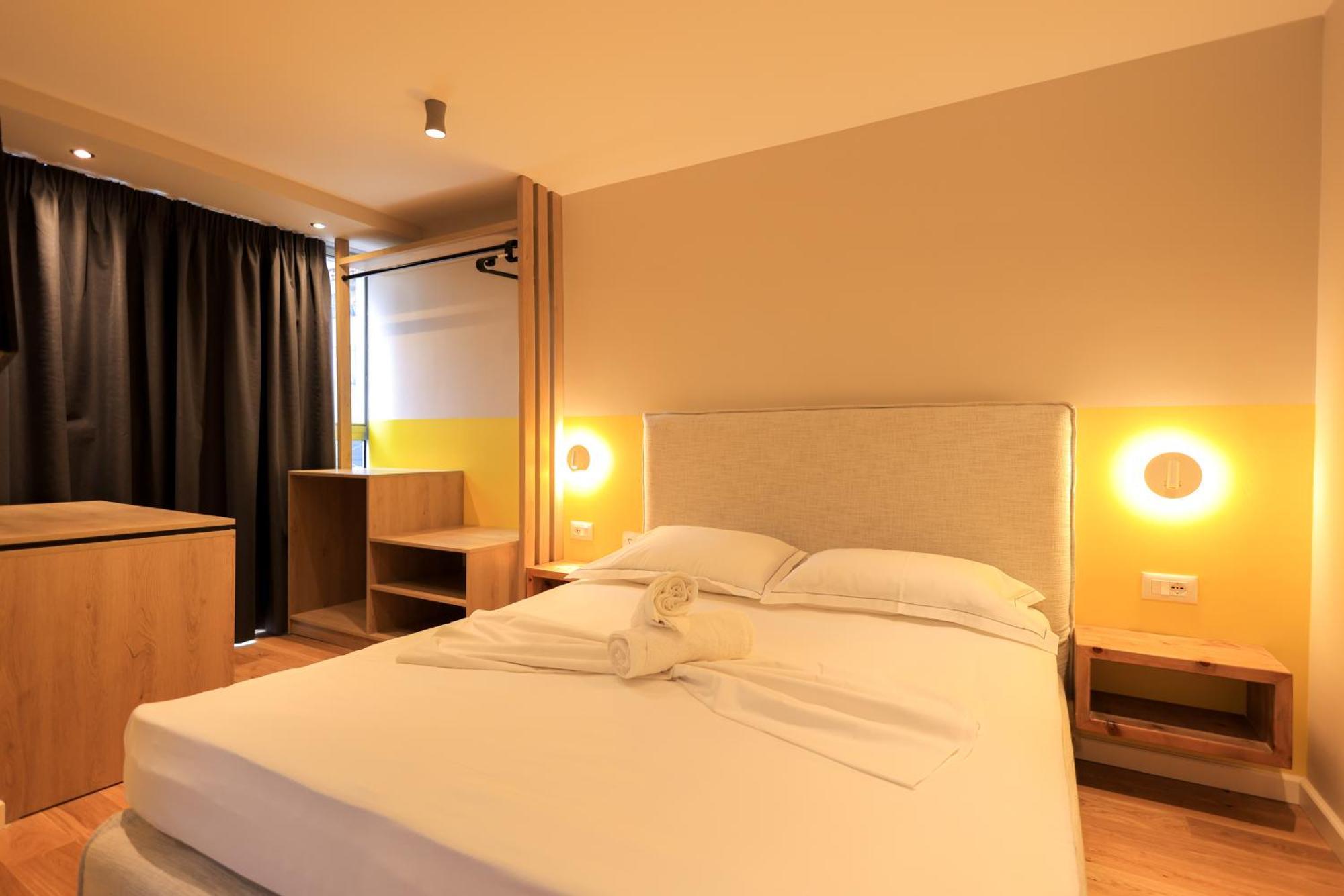 Grandstay Studios Durrës Esterno foto